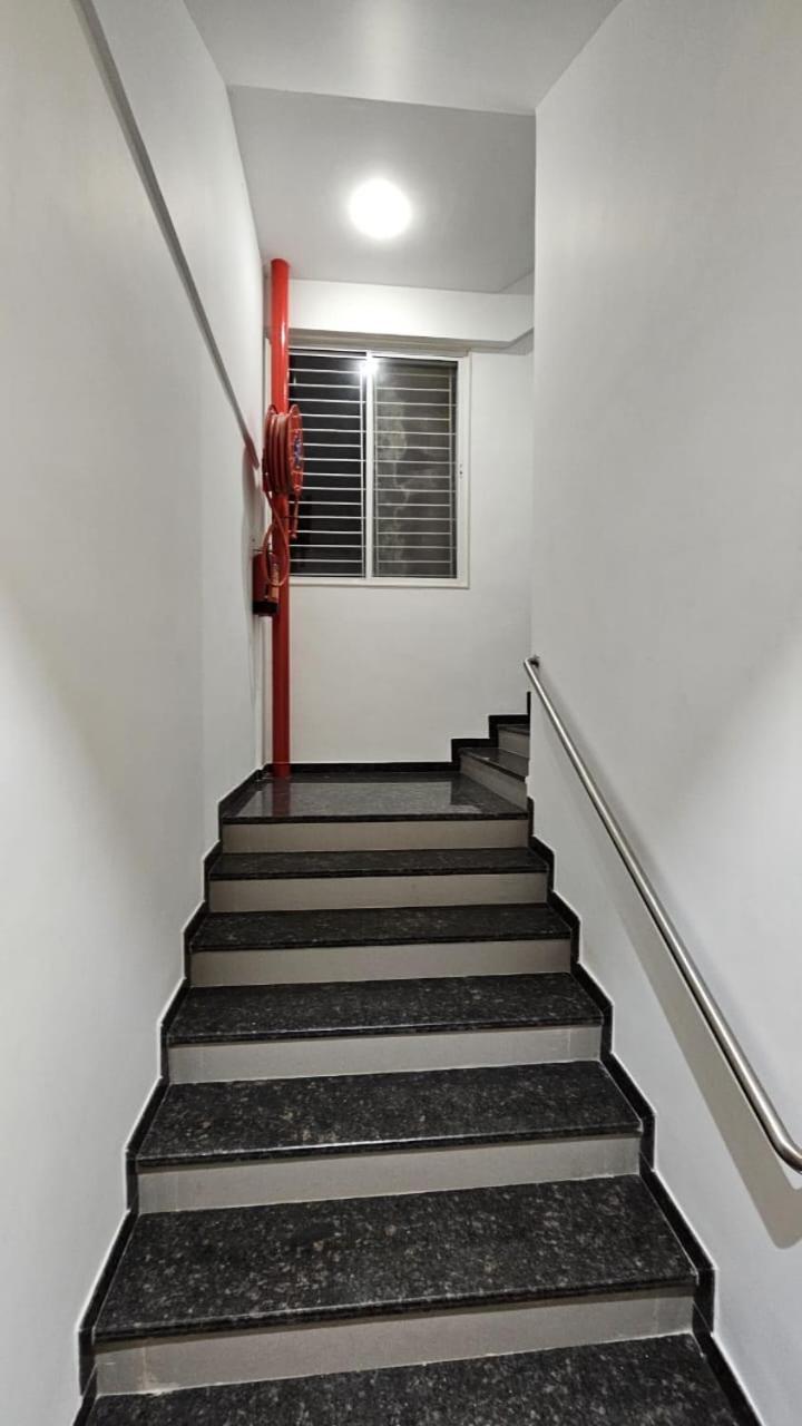 Hotel Veesons Executive Sholapur Exterior foto