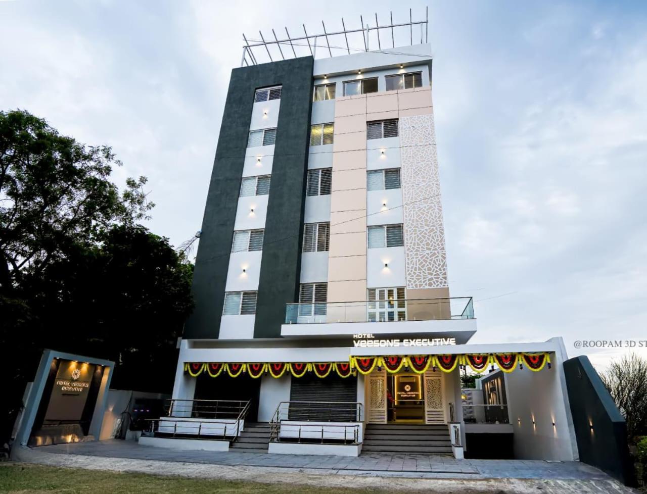 Hotel Veesons Executive Sholapur Exterior foto